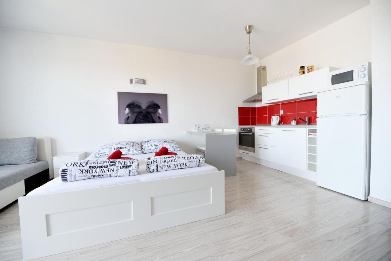 Apartman Centroom Пьештяни Экстерьер фото